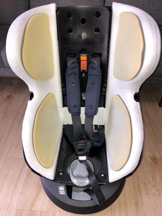 ドにてご 美品 グランス ISOFIX カームネイビー tYrKV-m52011954428 エールベベ クルット4i タイプにな