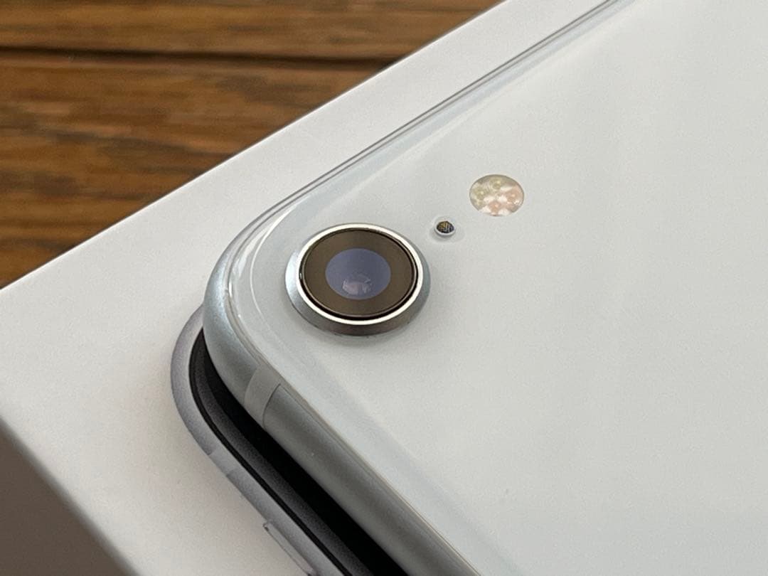 Apple iPhone SE(第2世代) 64GB SIMフリー Apple iPhone SE(第2世代) 64GB SIMフリー