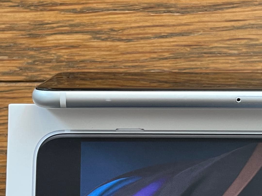 Apple iPhone SE(第2世代) 64GB SIMフリー Apple iPhone SE(第2世代) 64GB SIMフリー