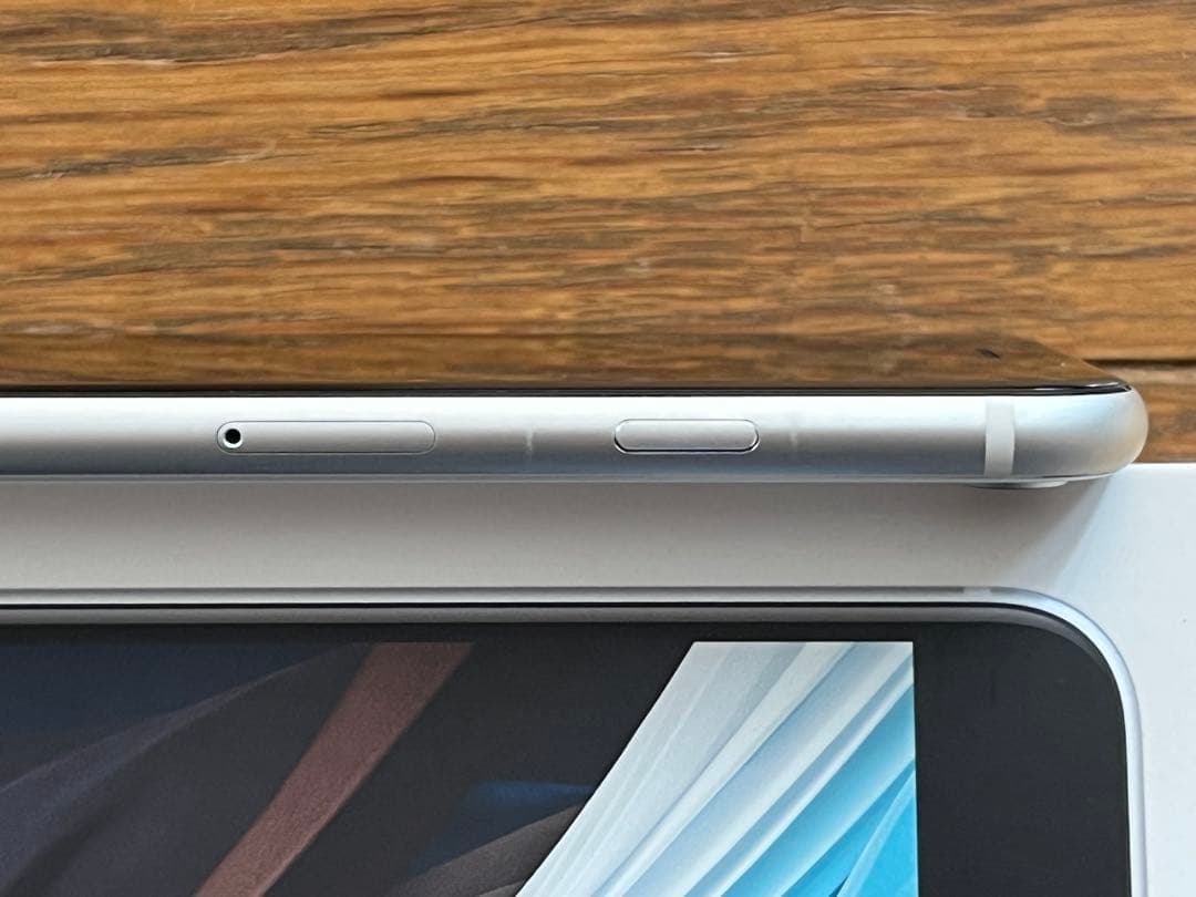 Apple iPhone SE(第2世代) 64GB SIMフリー Apple iPhone SE(第2世代) 64GB SIMフリー