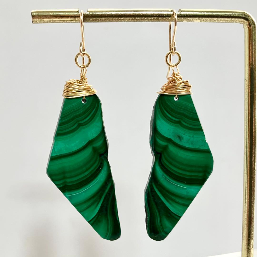 マラカイト ピアス