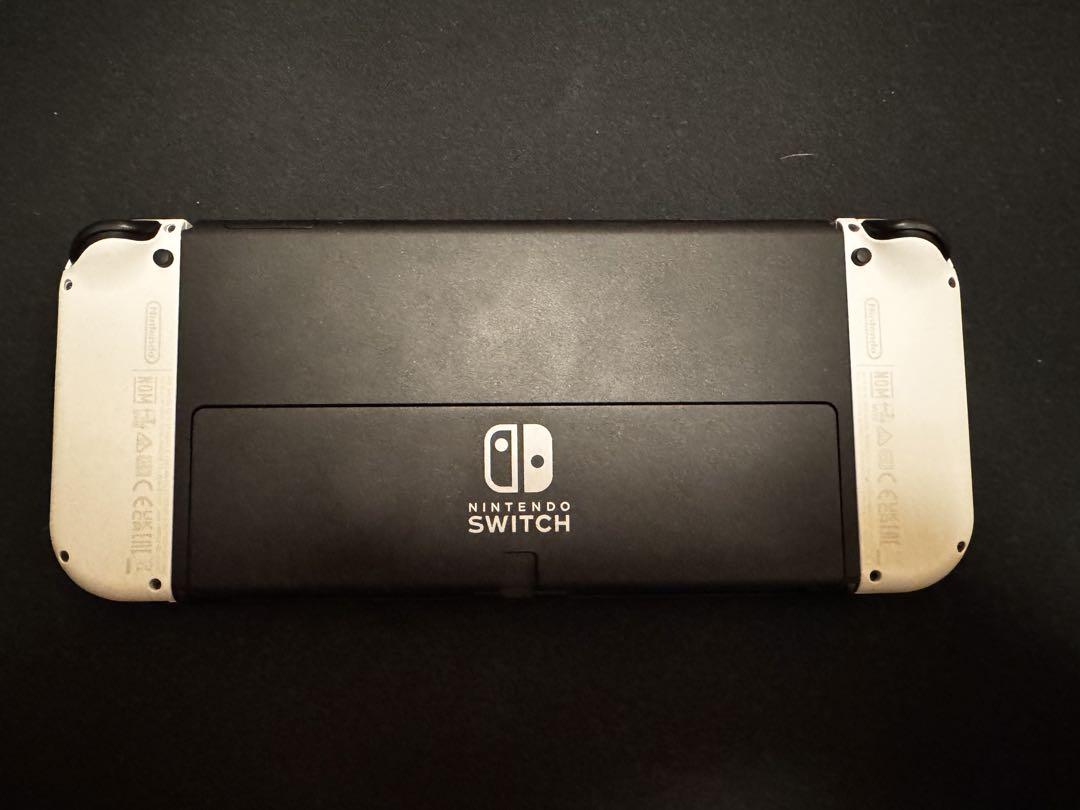 Nintendo Switch 有機ELモデル（ホワイト） Nintendo Switch 有機ELモデル Joy-Con(L)/(R) ホワイト 新品未