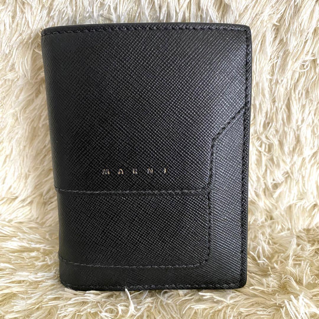 美品✨ マルニ レザー 二つ折り 財布 ウォレット ブラック 高品質 6000