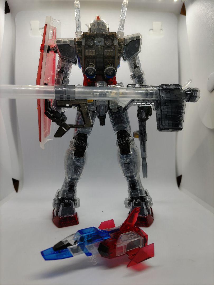 Amazon.co.jp: Bandai Spirits MG Mobile Suit Gundam RX-78-2 Gundam Ver.3.0,  1/100 Scale, Color-coded Plastic Model : Hobbies