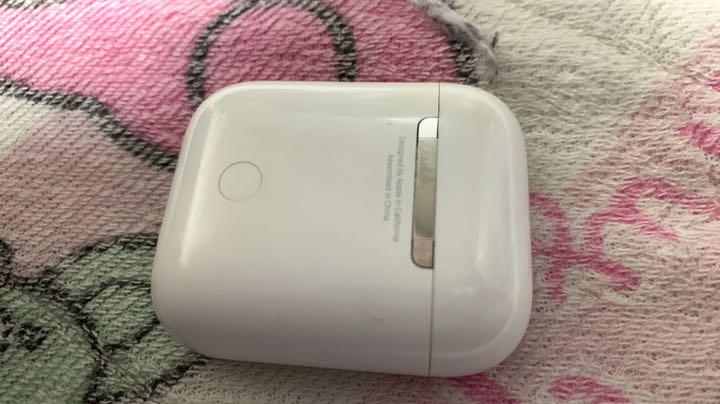 最新作特価 Apple 第一世代 EYeMF-m52030828025 AirPods 100%新品正規品