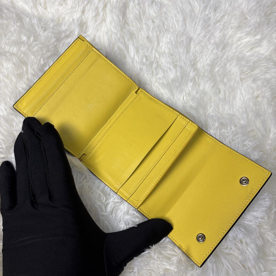 新しい 美品✨CELINE バイ ミニ財布 フィービー スモールトリフォールド 小物