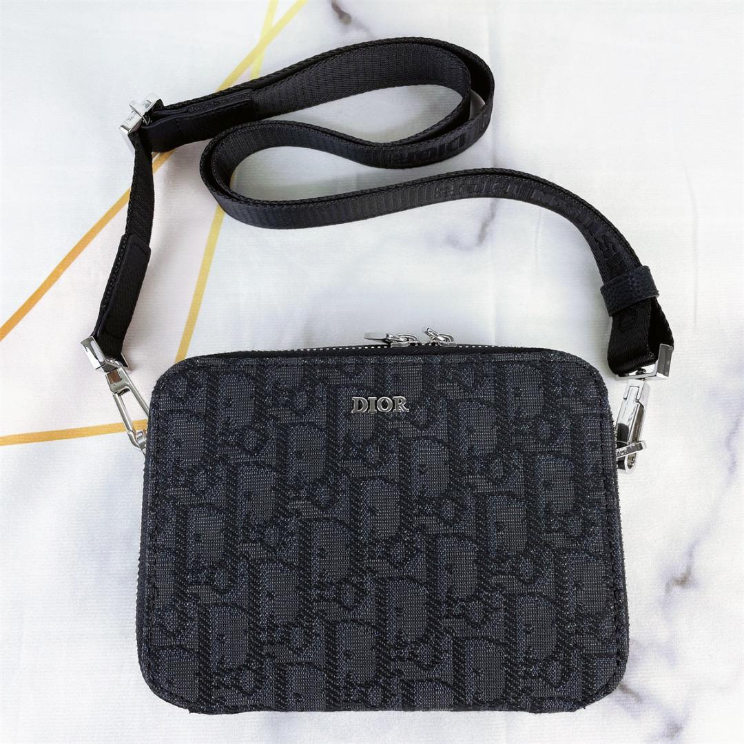 Christian Dior クリスチャンディオール　ショルダーバックバッグ