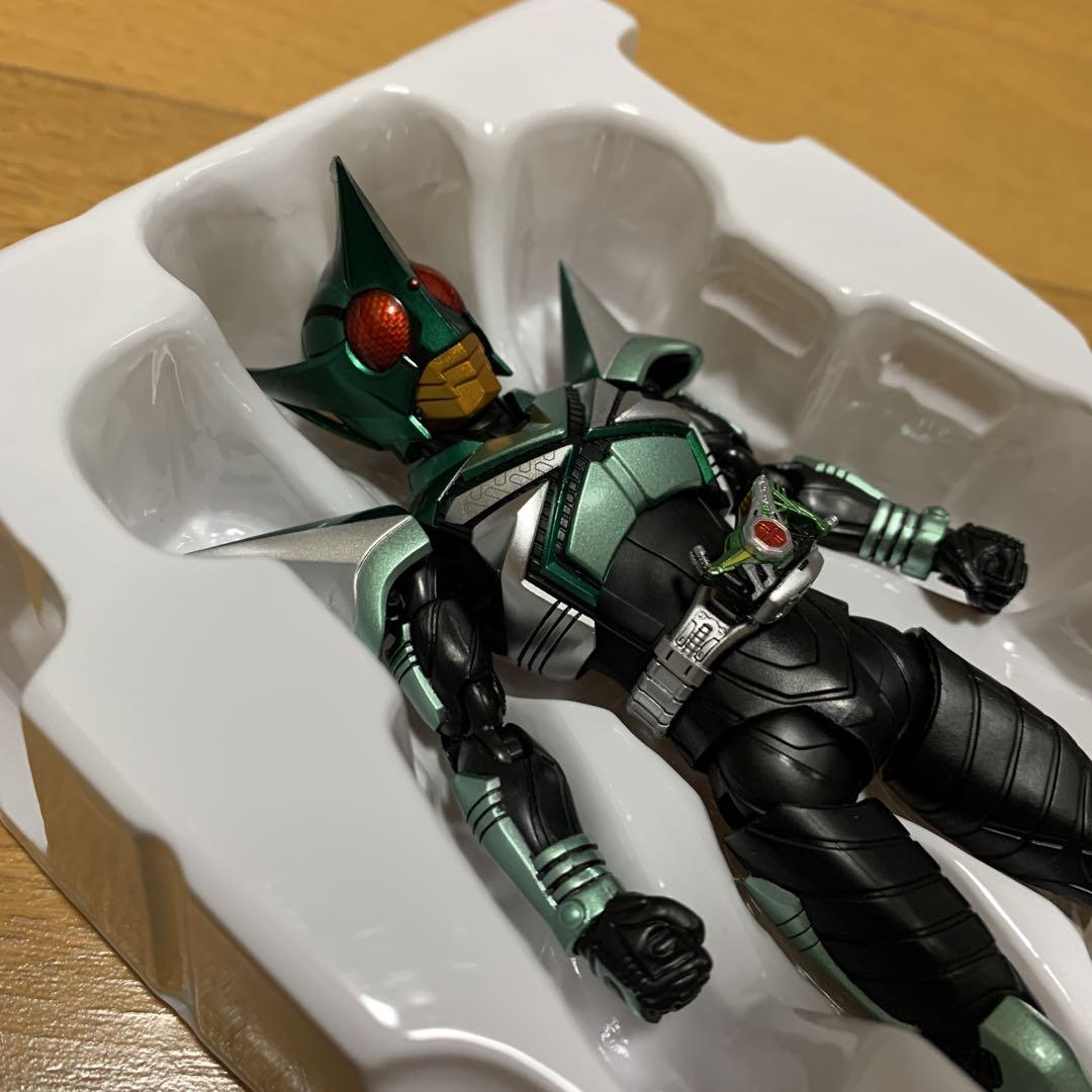 S.H.Figuarts 真骨彫製法　キックホッパー