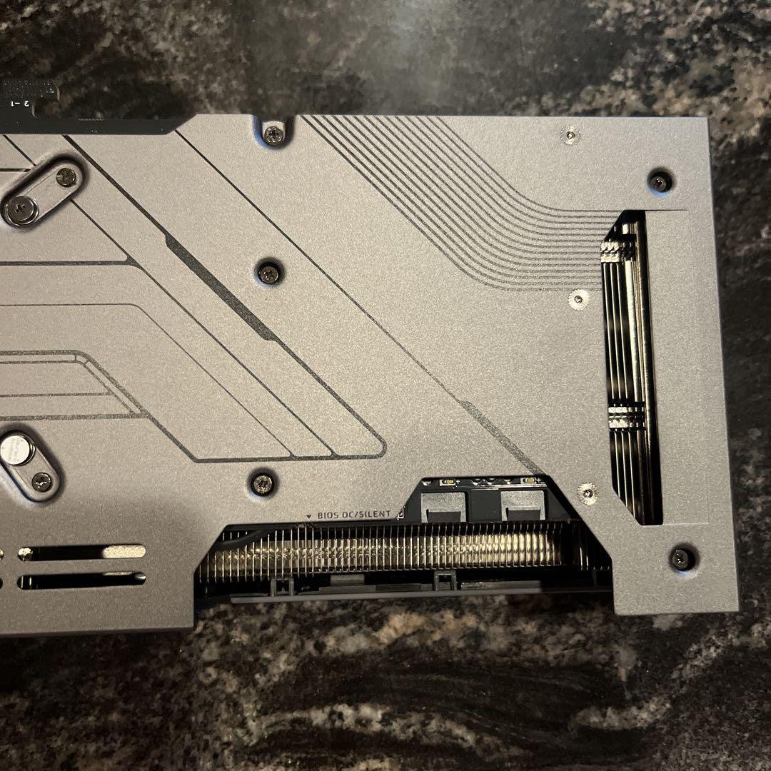 グラフィックボード・グラボ・ビデオカード GIGABYTE RX7800XT GV-R78XTGAMING OC-1