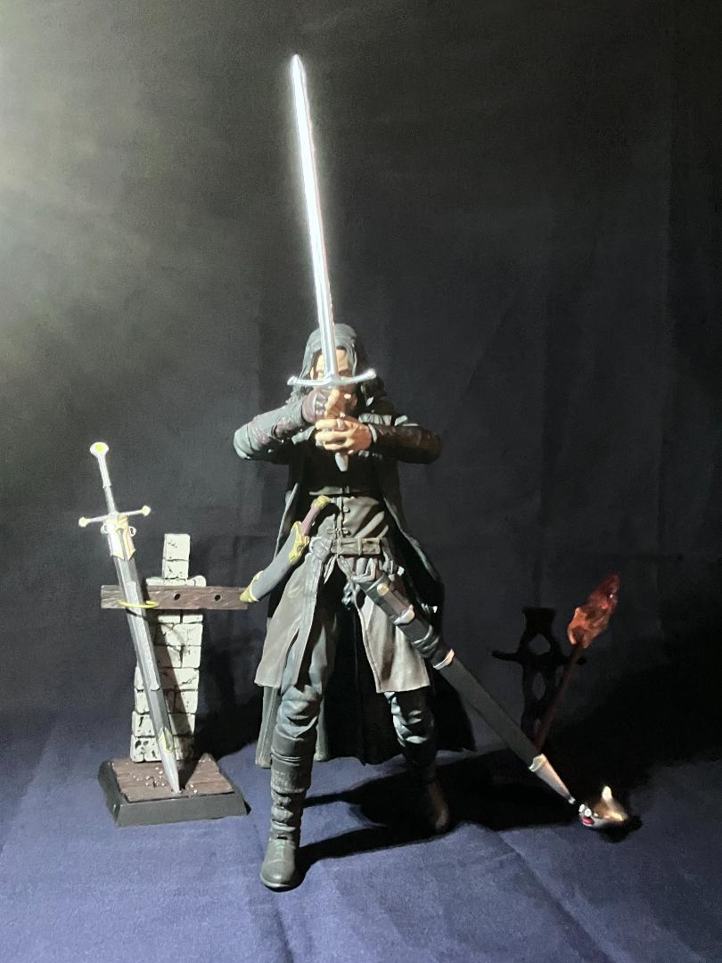 面白コメ見れるよ！新品未開封『ロードオブザリングアラゴルン』アクションフィギュア