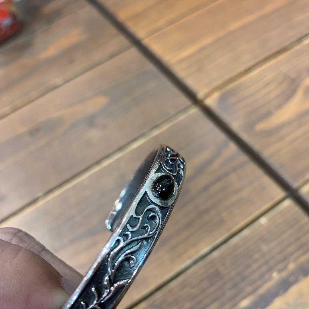 シルバー925バングルブラックスターサファイア