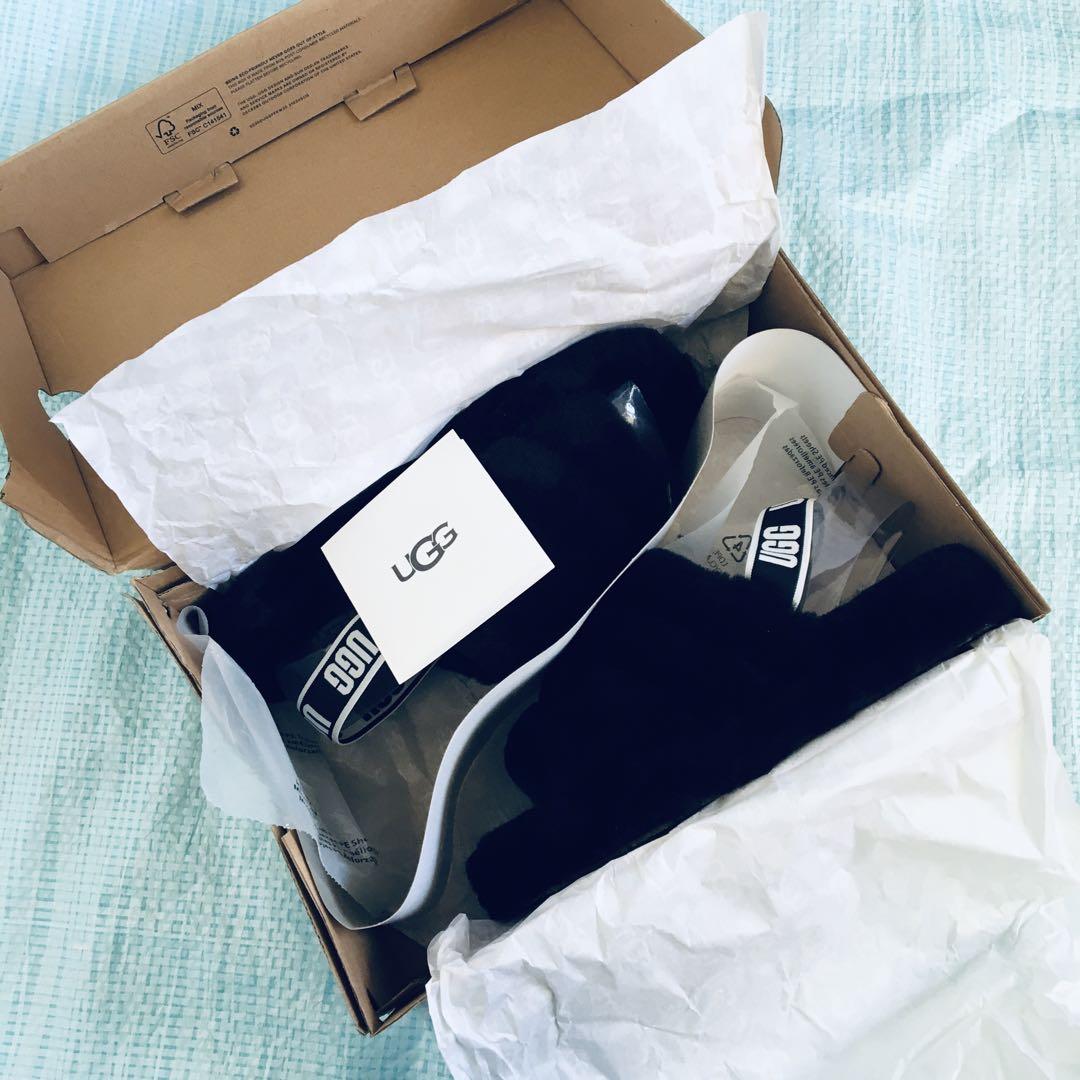 新品⬛︎UGG⬛︎FLUFF YEAH SLIDE⬛︎23.5⬛︎ファーサンダル