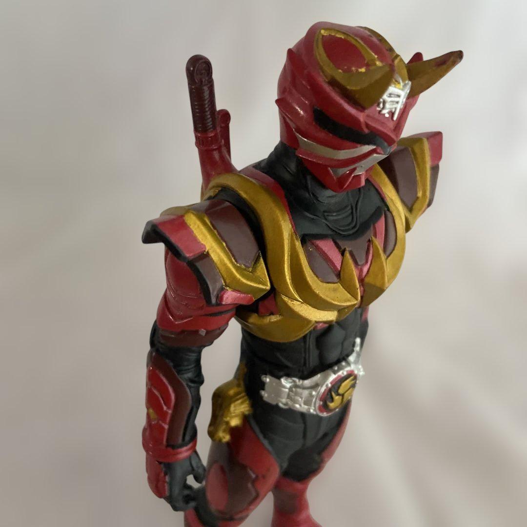 「数量限定 在庫処分セール」 仮面ライダー響鬼他 ソフビ 17㎝ 3体 - メルカリ ミリタリー