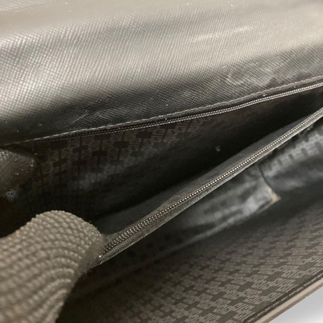 【良品】ジバンシー　ビジネスバッグ　タッチロック　ブラック　手提げ鍵付き　高級感