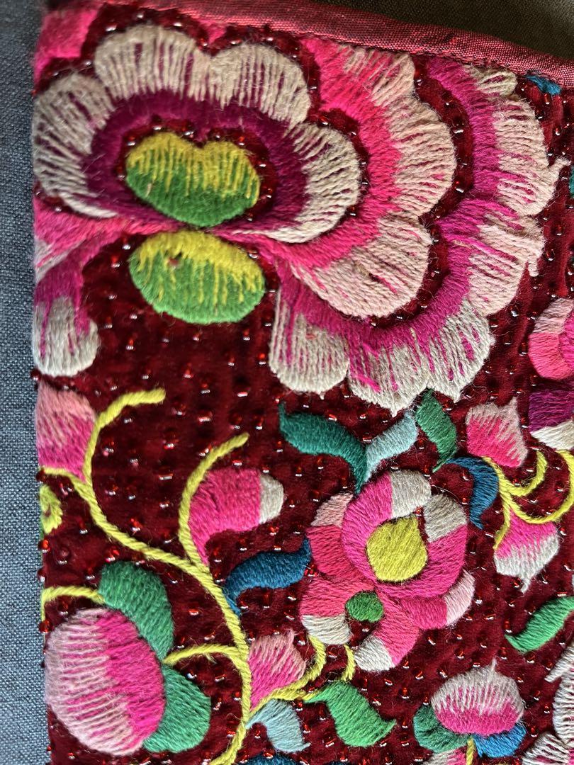 ban rom sai刺繍ビーズ古布長財布