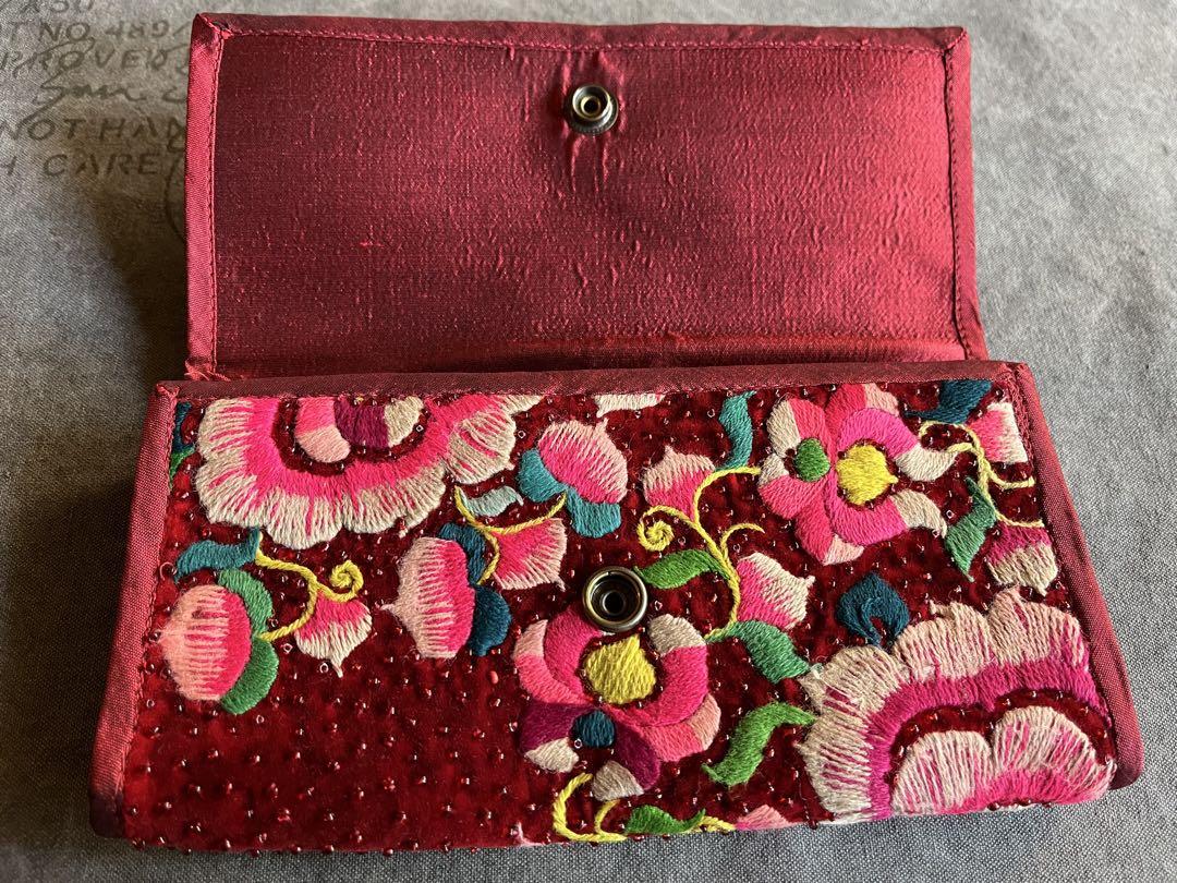 ban rom sai刺繍ビーズ古布長財布