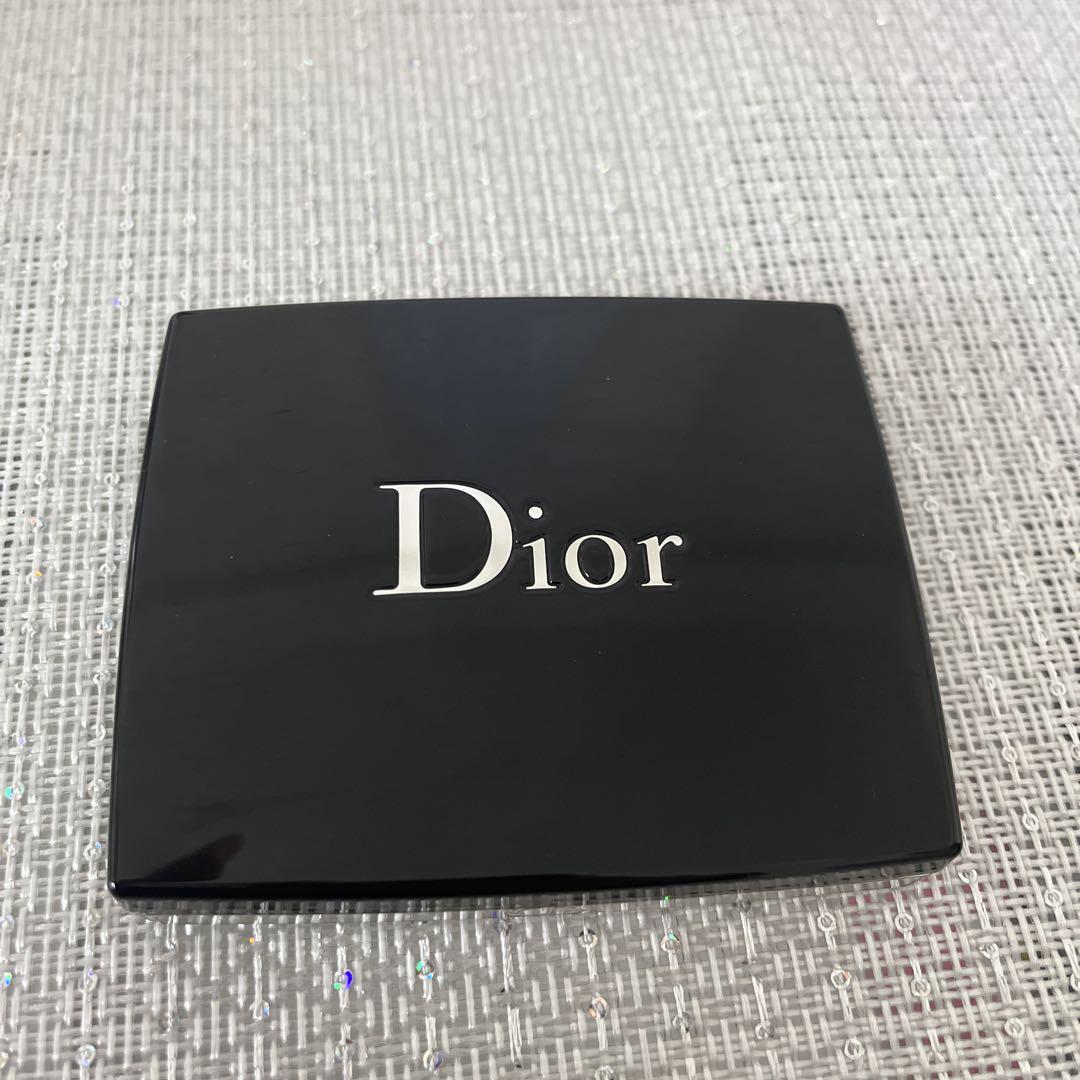 Dior スキンルージュブラッシュ　212tutu