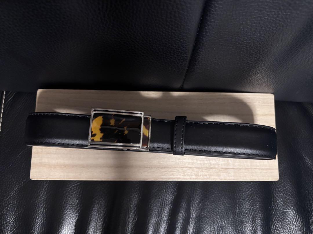 黒レザーベルト 鼈甲バックル