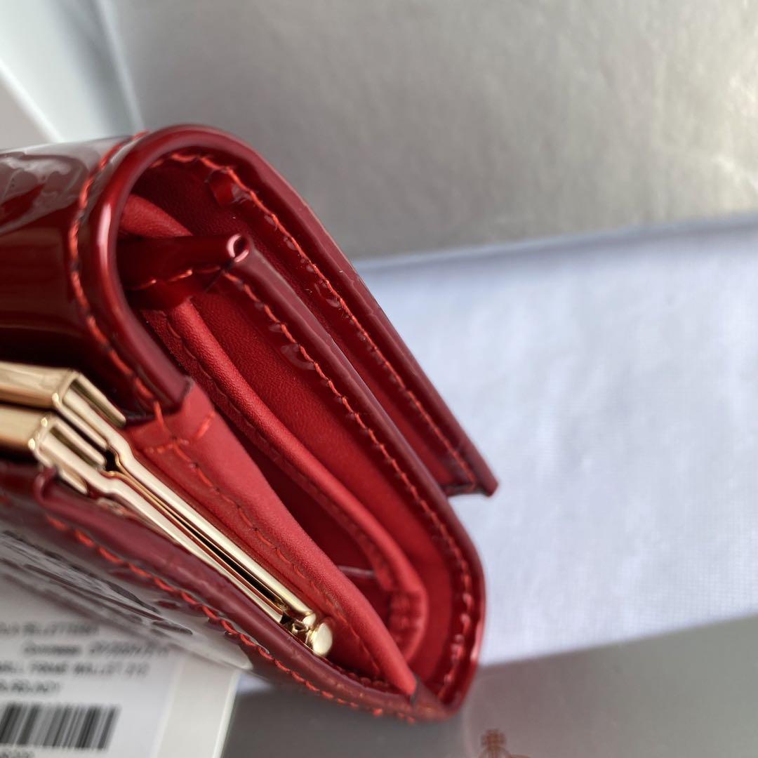 未使用 Vivienne Westwood 三つ折り財布 レッド - メルカリ