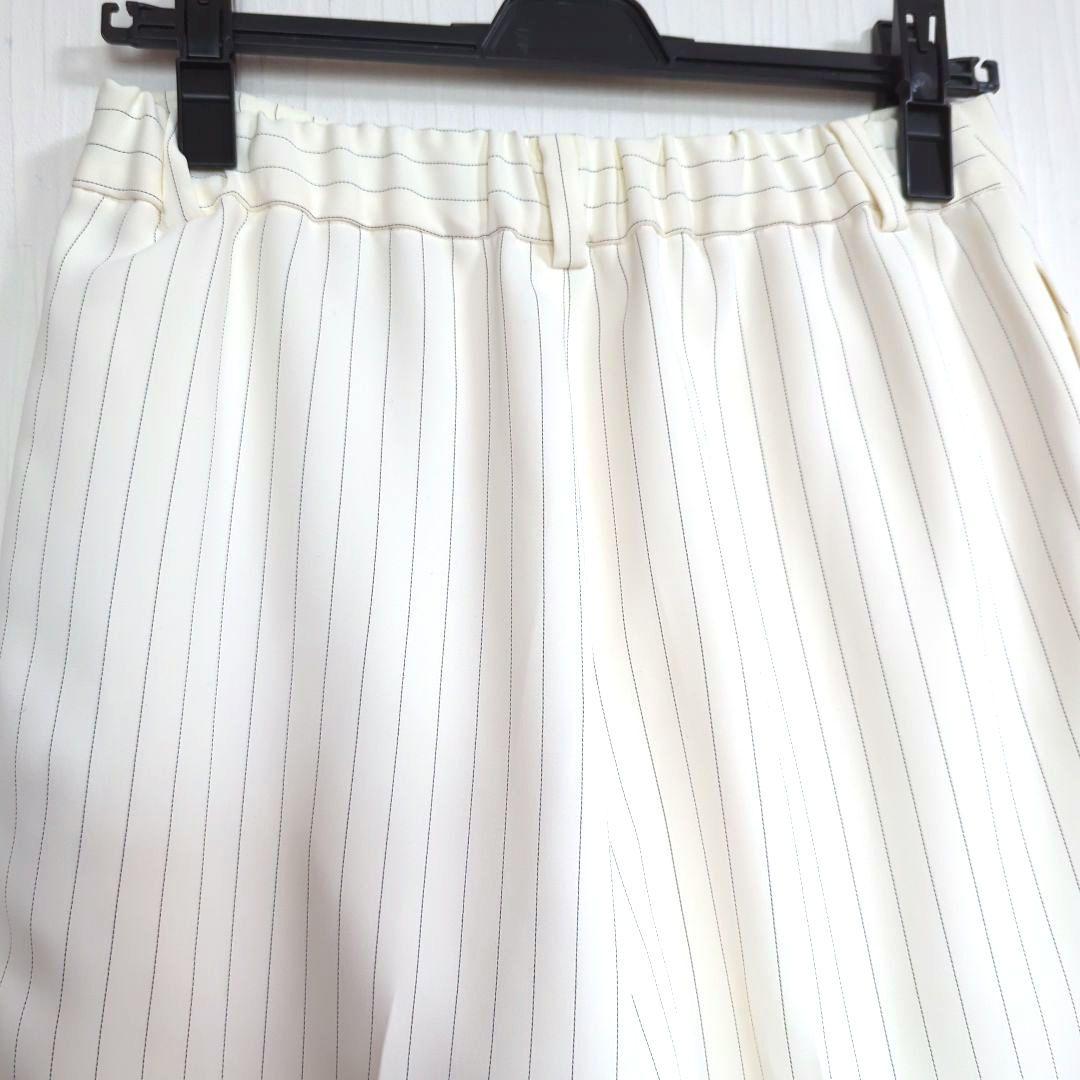 COOMB クーム　美品　ストライプテーブルパンツ　白　ホワイト　センタープレス COOMB クーム 美品 ストライプテーブルパンツ 白 ホワイト