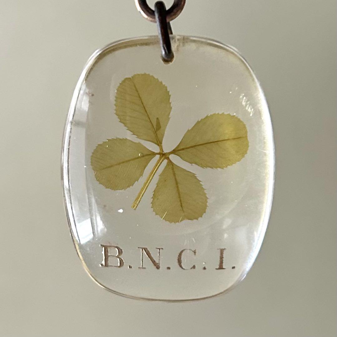 ブルボンキーホルダー　BNCI 四つ葉のクローバー