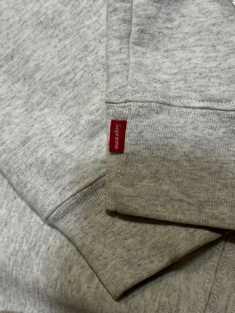 シュプリーム　トレーナー　グレー　ロゴ　メンズ　スエット　Sサイズ