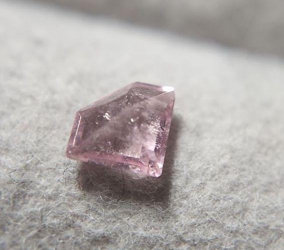 天然ピンクトルマリン ダイヤモンドカット0.267ct 天然ピンクトルマリン ダイヤモンドカット0.267ct