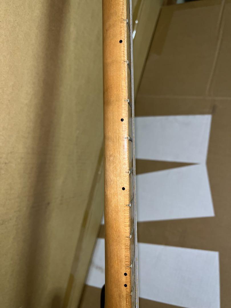 Squier by Fender ストラトキャスター
