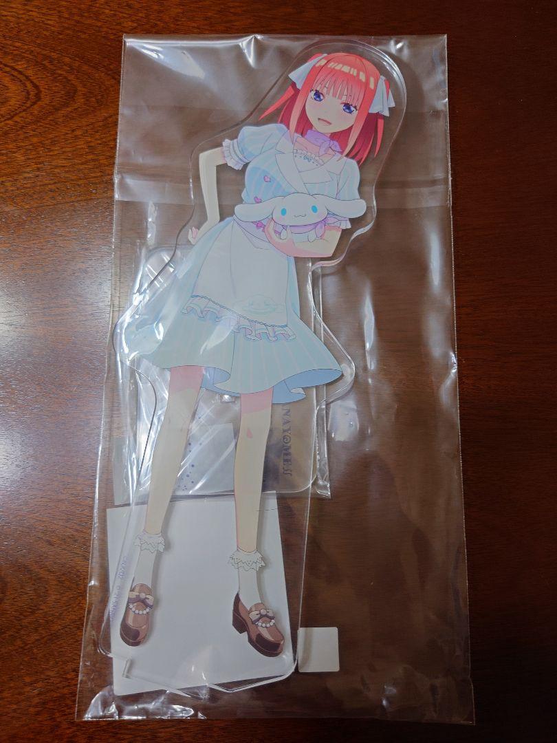 五等分の花嫁　中野二乃　アクリルフィギュアLLサイズ　シナモンロール　コラボ