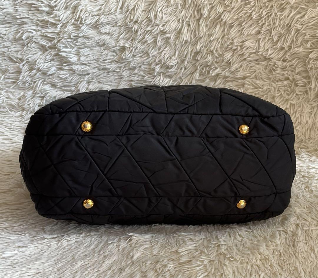 極美品✨PRADA ショルダーバッグ　2WAY キルティング　トートバッグ　黒