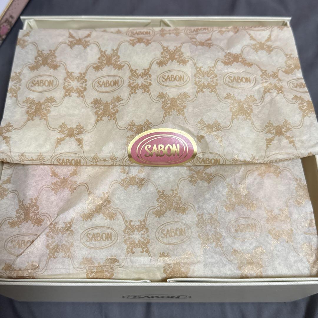 限定 SABON ボディケアキット ホワイト・ローズ ギフトセット