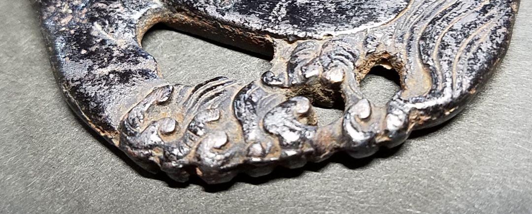 波の透かしに千鳥の短刀鍔 LTwoD-m52106604260 爆買い新品