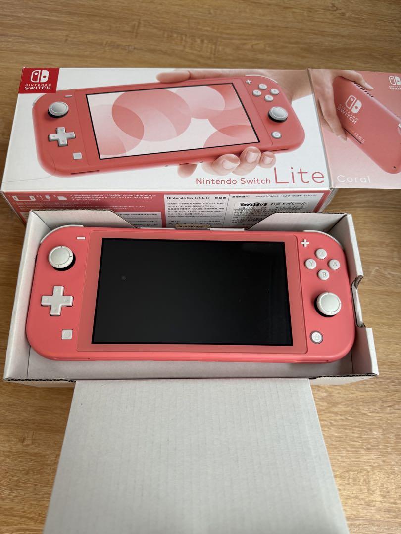 Nintendo Switch Lite コーラル