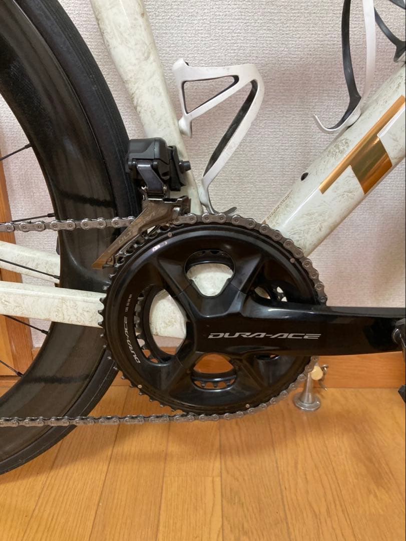 TREK Madone 2025モデルSLR 7 Gen 8sパワーメーター付き