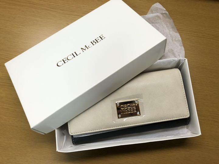 Cecil Mcbee 四角プレート二つ折り長財布 新規購入 Cecil Mcbee 四角プレート二つ折り長財布 新規購入