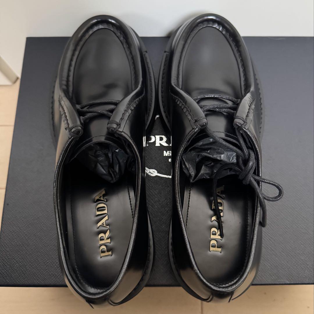 PRADA ブラックレザー ローファー 7.5