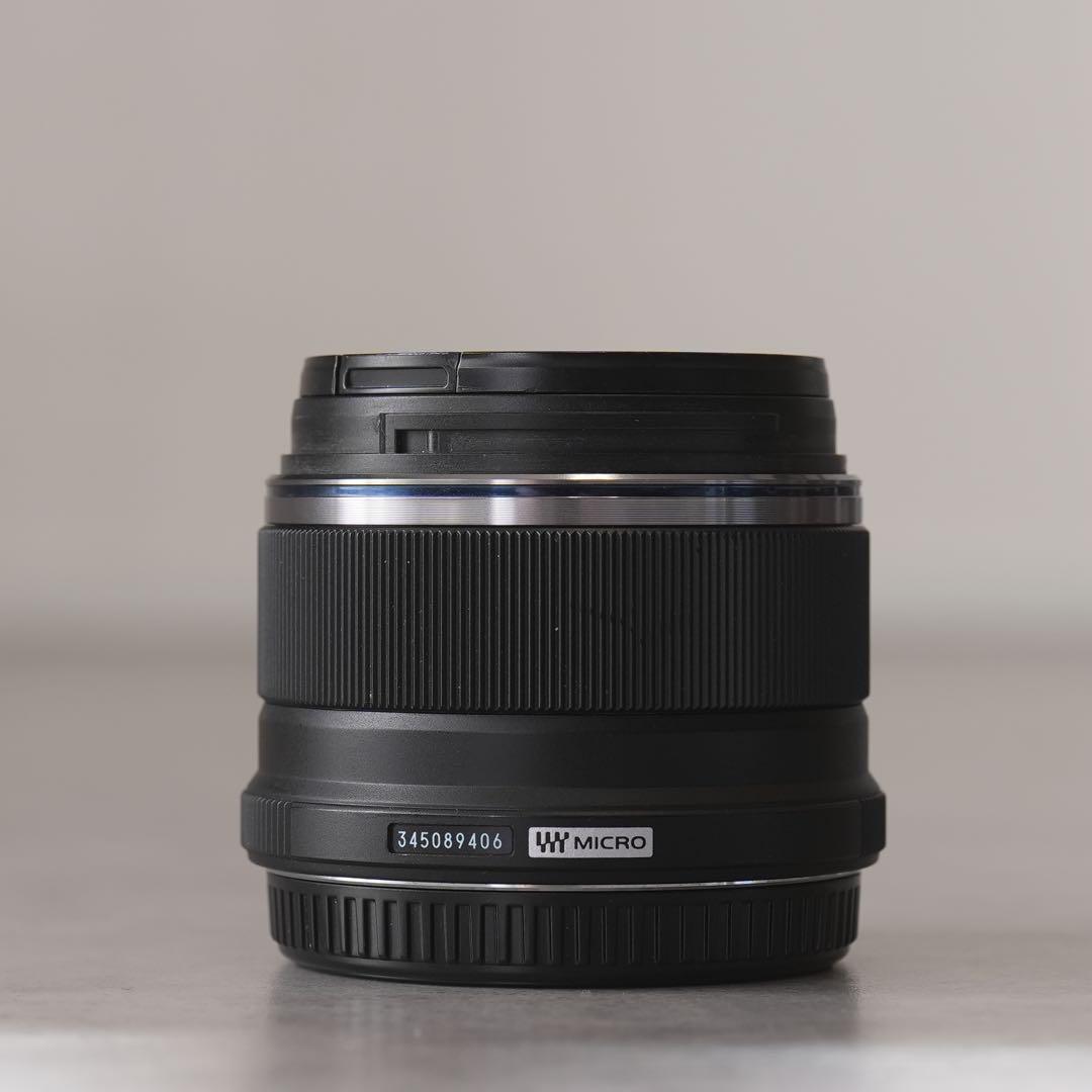 OLYMPUS オリンパス M.ZUIKO DIGITAL 25mm F1.8