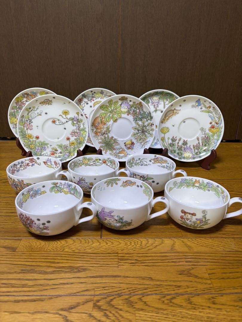 ノリタケ ジブリ トトロ ティーカップ・ソーサーセット（6個）