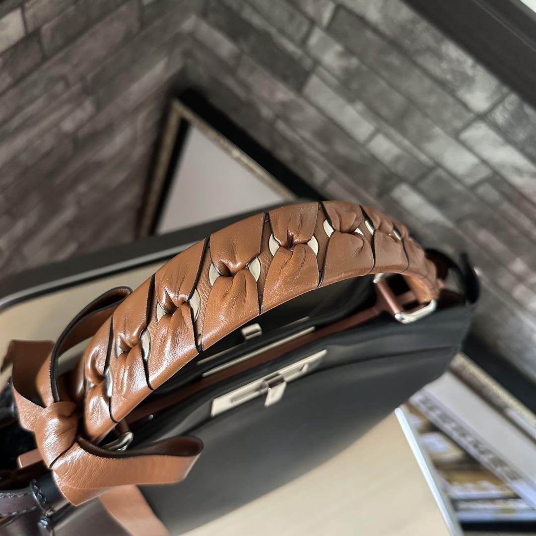 FENDI ピーカブー レギュラー リボン ブラック ブラウン ショルダーバッグ