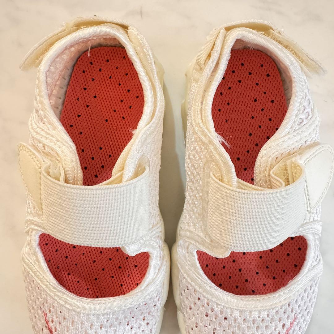 【18cm】美品　Nike リフト　ホワイト　ピンク