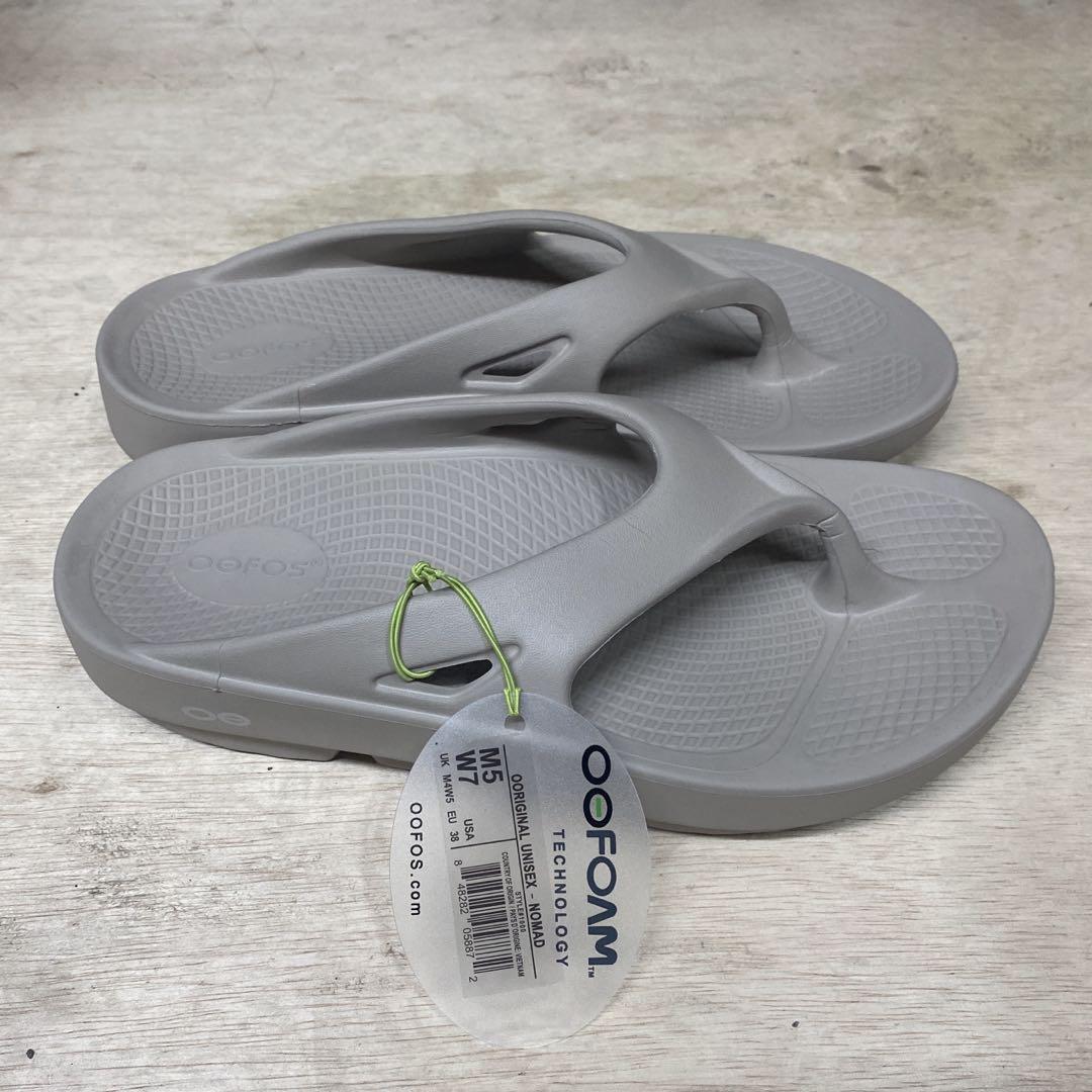 新品 OOFOS OOriginal トングサンダル Nomad 24cm