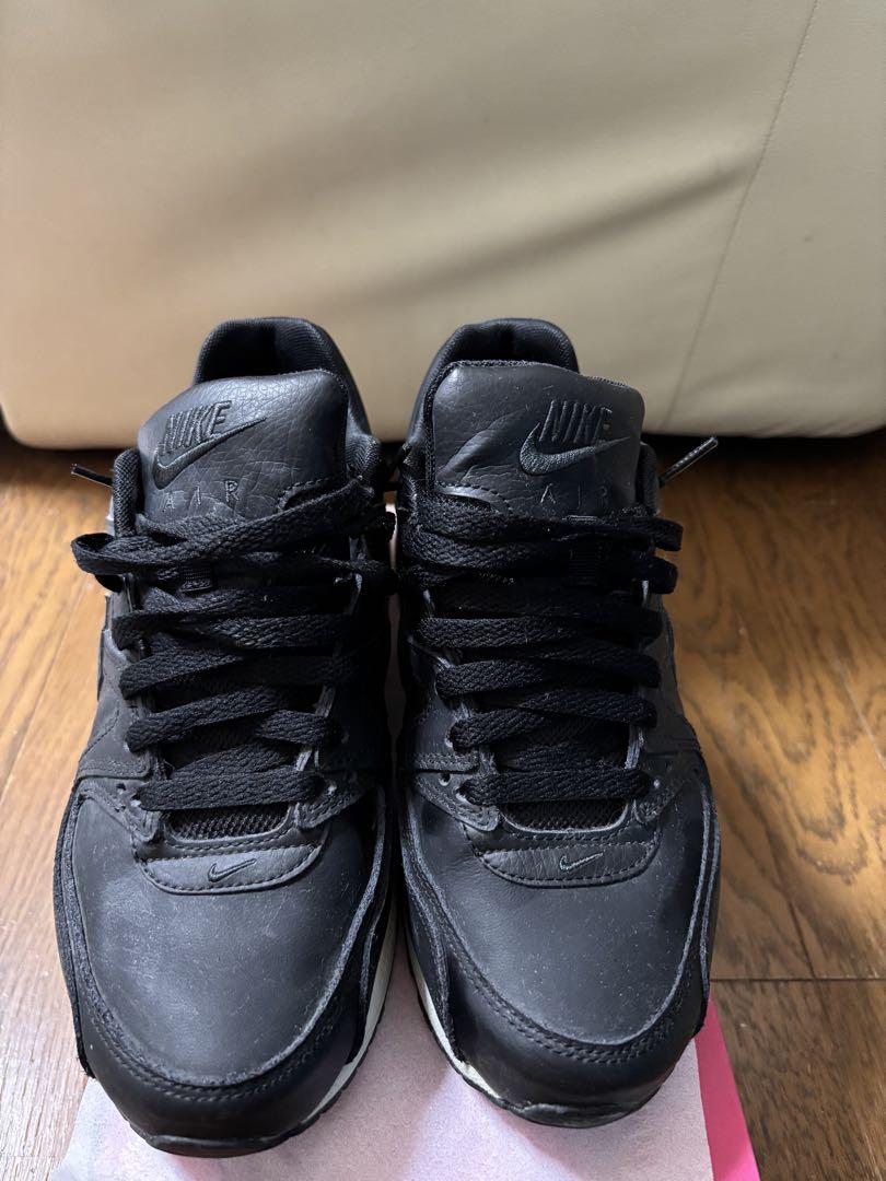 Nike Air Max ブラックスニーカー