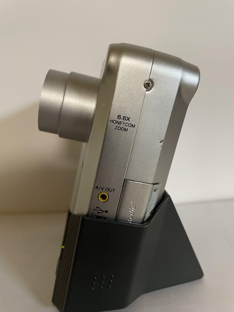富士フイルム、デジタルカメラFinePix 6800Z 富士フイルム FinePix 6800Z 価格比較 - 価格.com