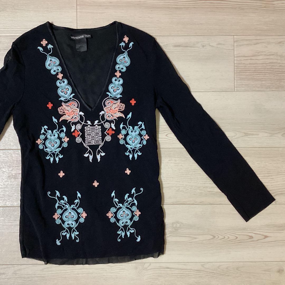 VIVIENNE TAM ヴィヴィアンタム　刺繍カットソー