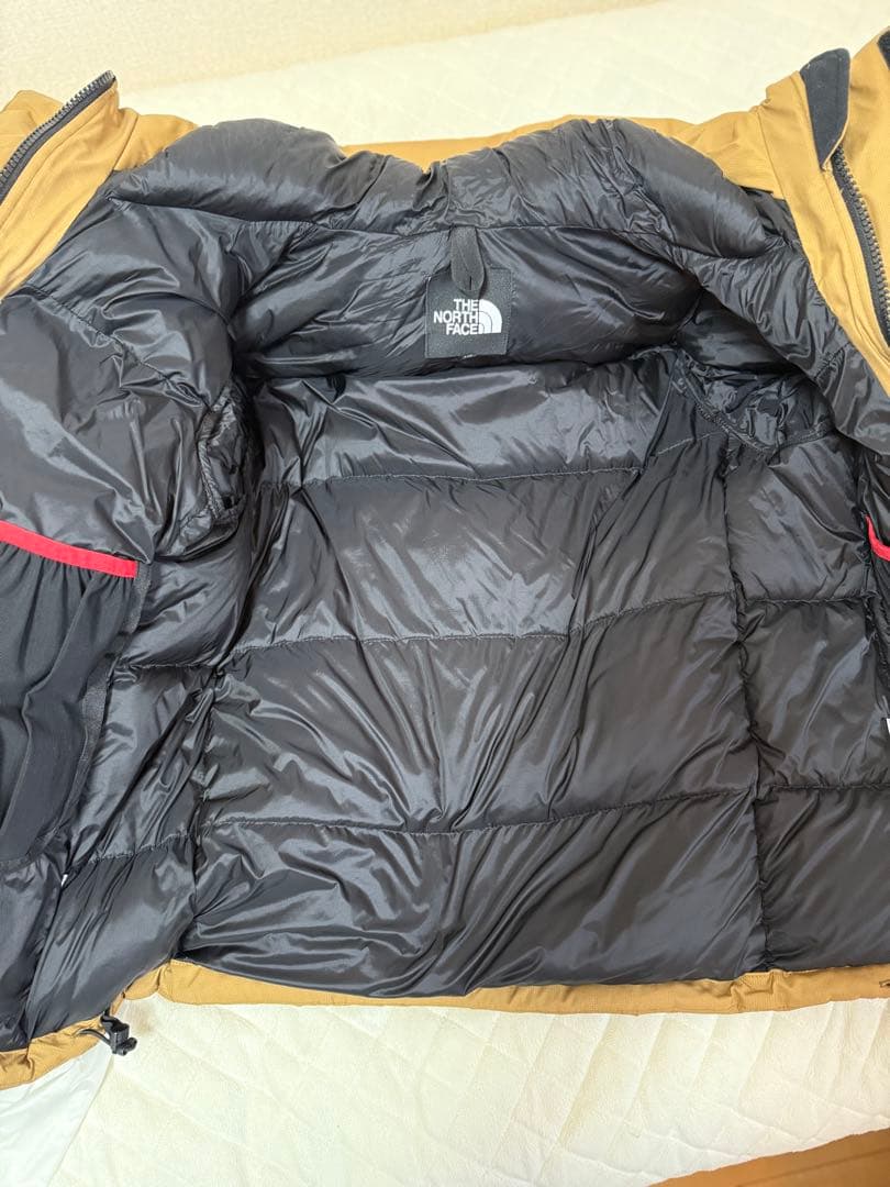 THE NORTH FACE ダウンジャケット ブラウン/ブラック THE NORTH FACE ダウンジャケット ブラウン/ブラック