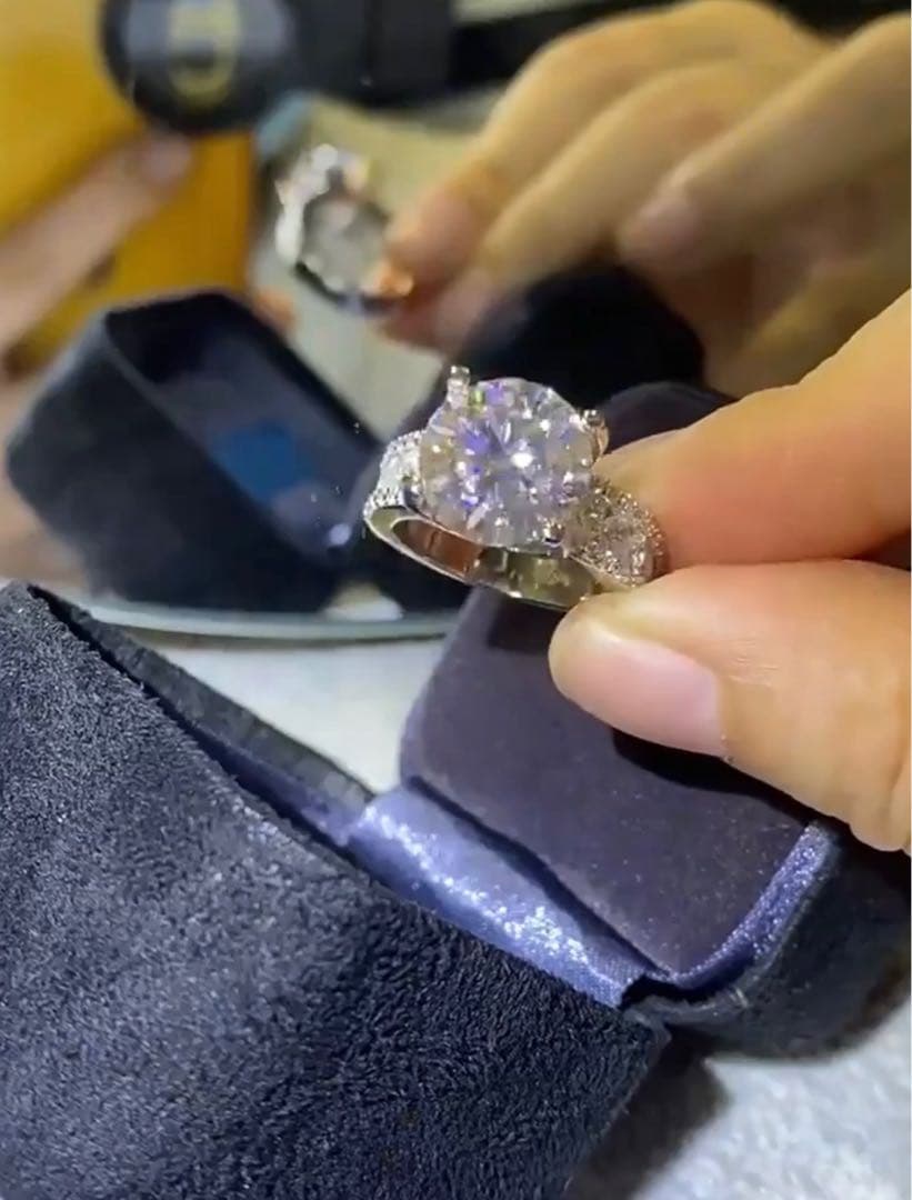 【究極5ctモアサナイト】925刻印＆18Kコーティング　リング指輪