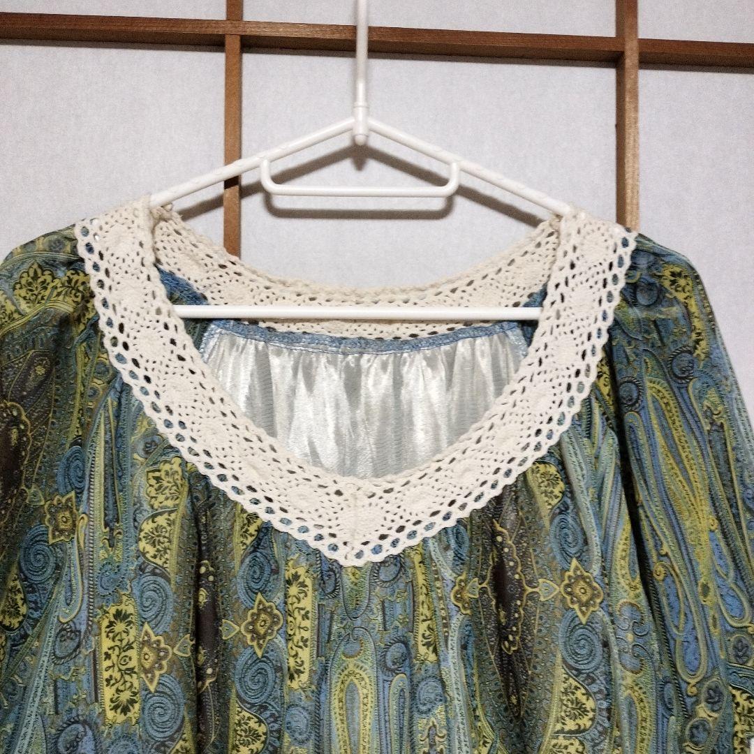 Favorite 刺繍&レース　雪花レースポンチョ　フェイバリット　森ガール Favorite 刺繍&レース 雪花レースポンチョ フェイバリット 森