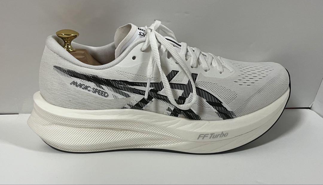 美品 asics MAGIC SPEED 4 マジックスピード4 アシックス