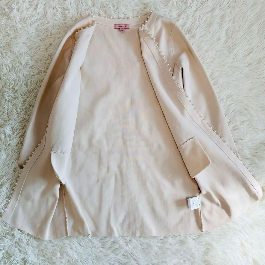 23ss トッカ WHITE WHITE カーディガン アイボリー 近年 パール 23ss トッカ WHITE WHITE カーディガン アイボリー 近年 パール