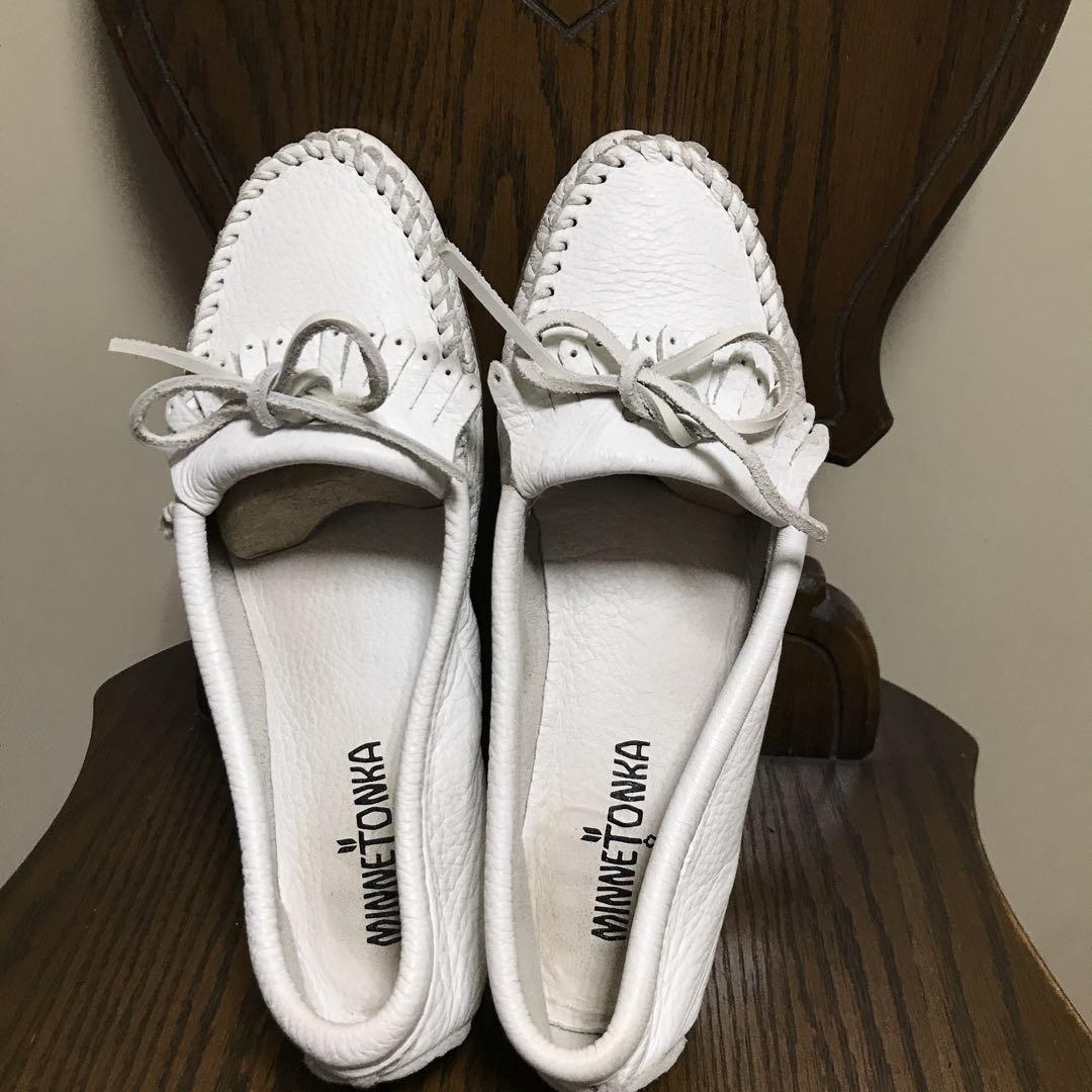 MINNETONKA ミネトンカ モカシン ホワイト - メルカリ